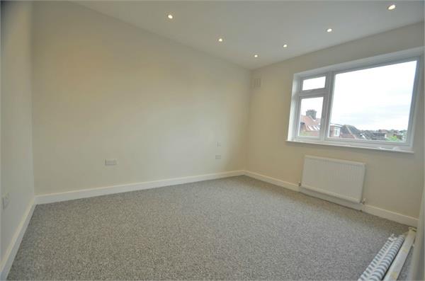 Sylvan Avenue, Mill Hill, NW7
